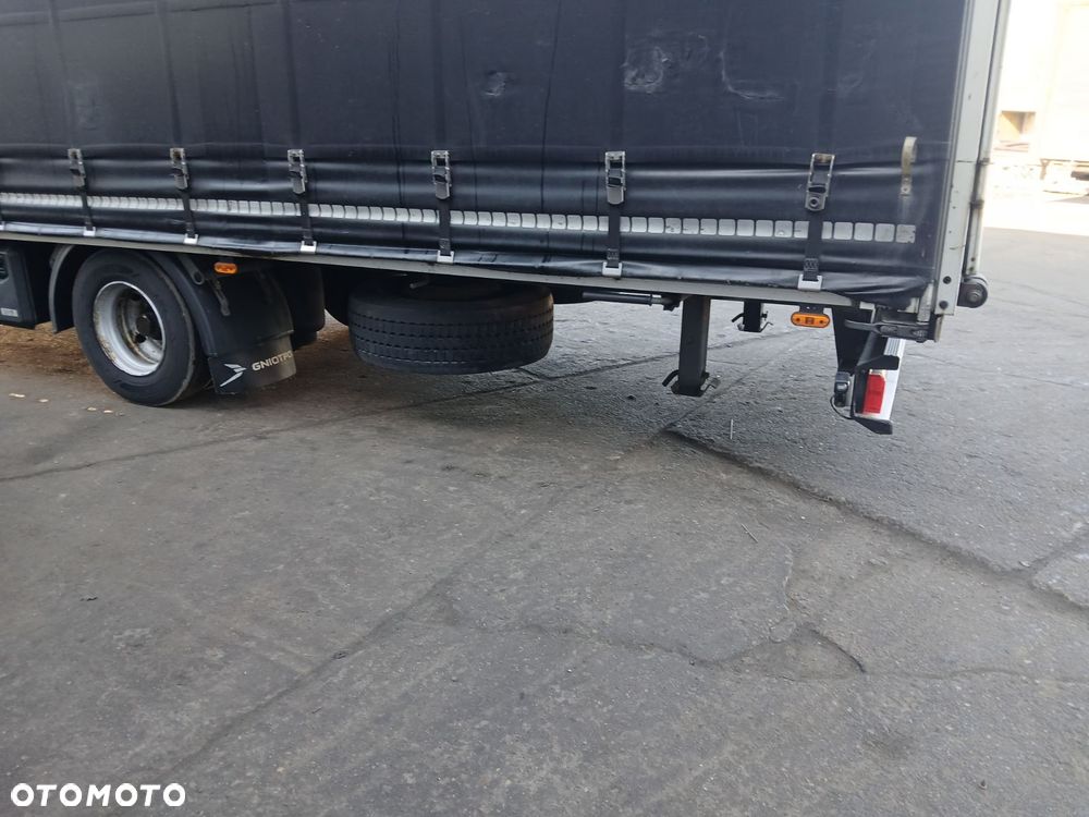 Mercedes-Benz Actros - 16
