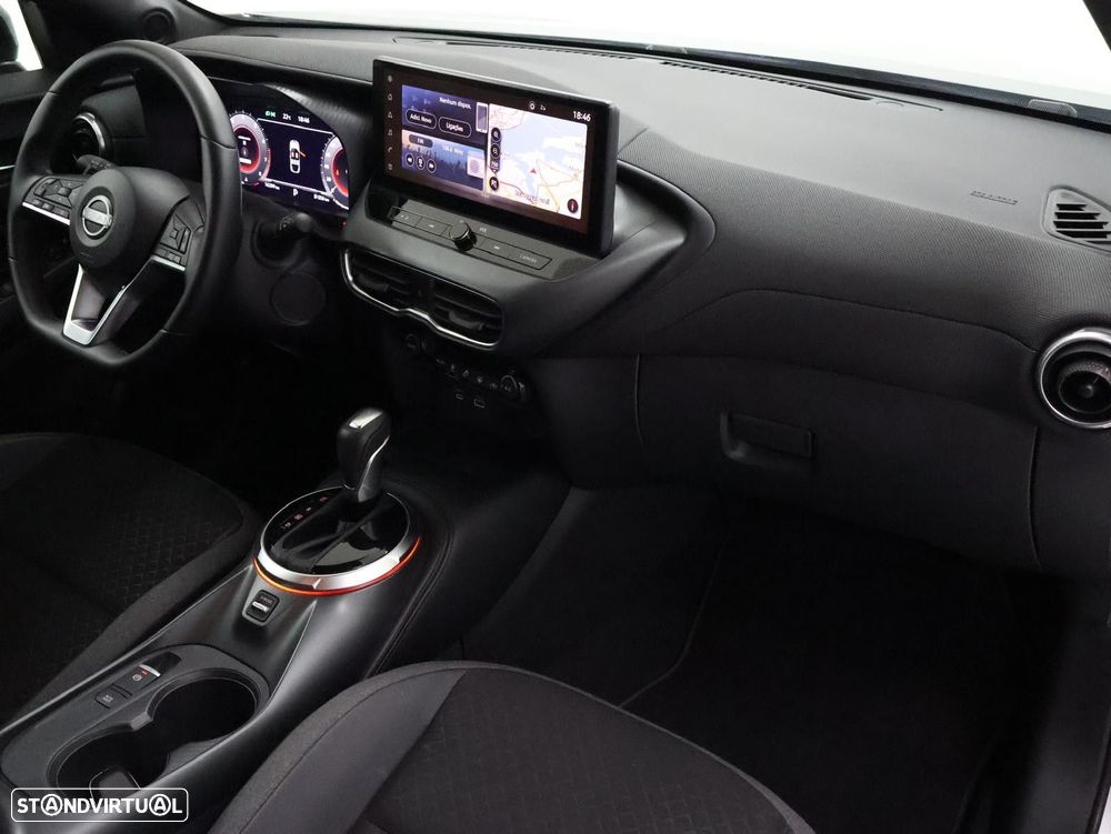 Nissan Juke 1.0 DIG-T N-Connecta DCT - 4