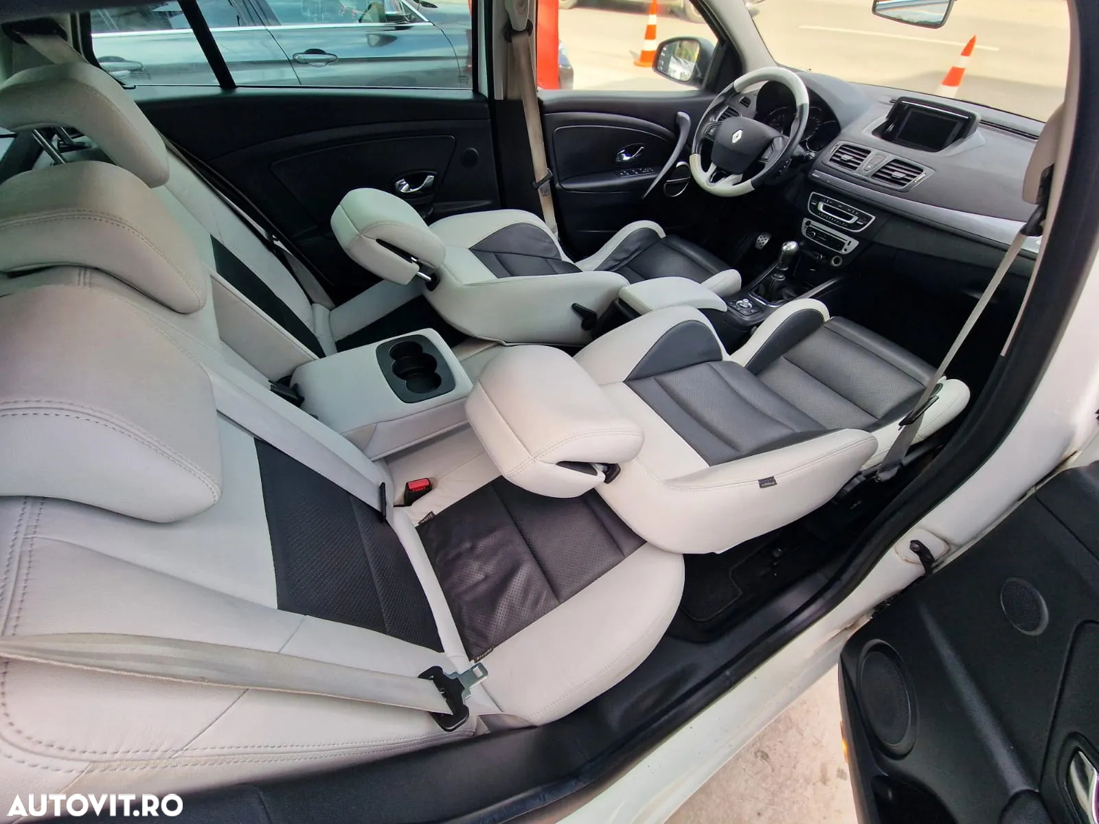 Renault Megane ENERGY dCi 110 GT LINE - 10