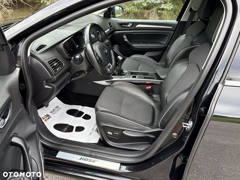 Renault Megane ENERGY TCe 130 BOSE EDITION - 6