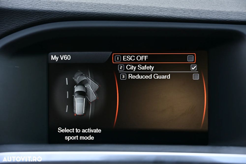 Volvo V60 D6 Plug-In-Hybrid AWD Geartronic Summum - 32