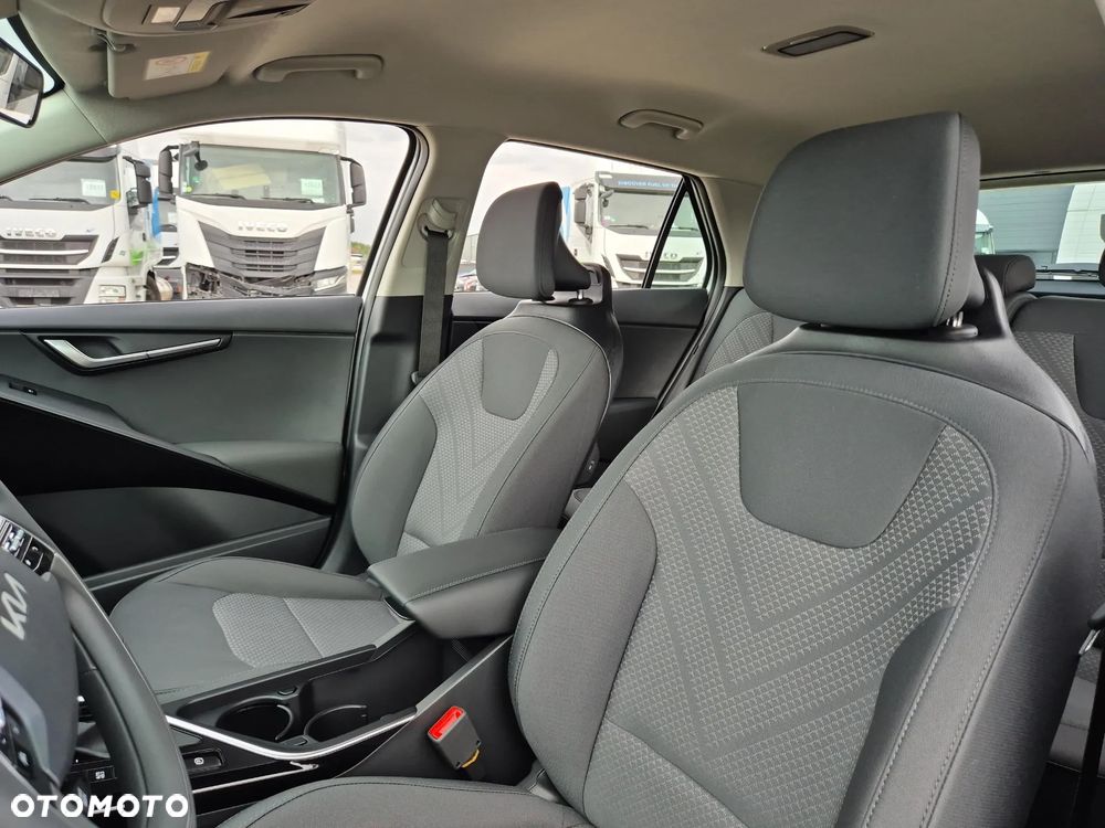 Kia Niro 1.6 GDI Hybrid M - 11