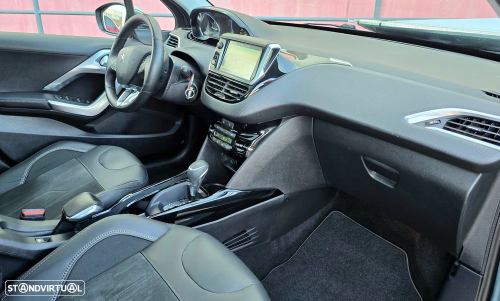 Peugeot 2008 PureTech 110 Stop&Start EAT6 Crossway - 21