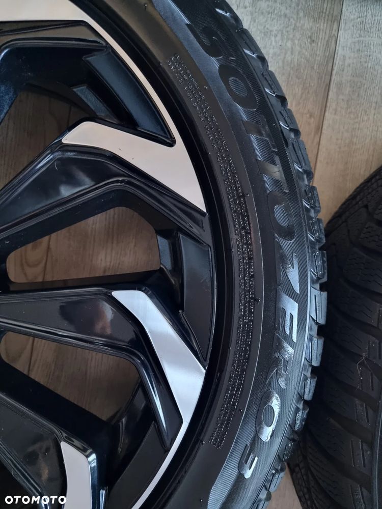 LEXUS UX ORYGINALNE Jeden sezon jeżdżone RUN FLAT - 2