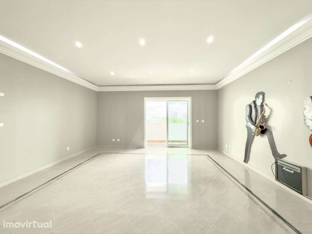 Apartamento Duplex T3 com Vista Mar em Cascais - Grande imagem: 4/29