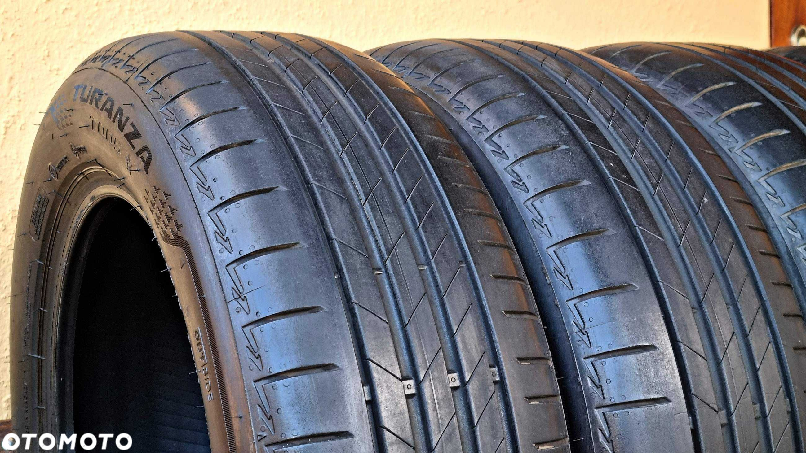 Bridgestone Turanza T005 205/60R17 97W * BMW XL Rok 2023.04 - 2