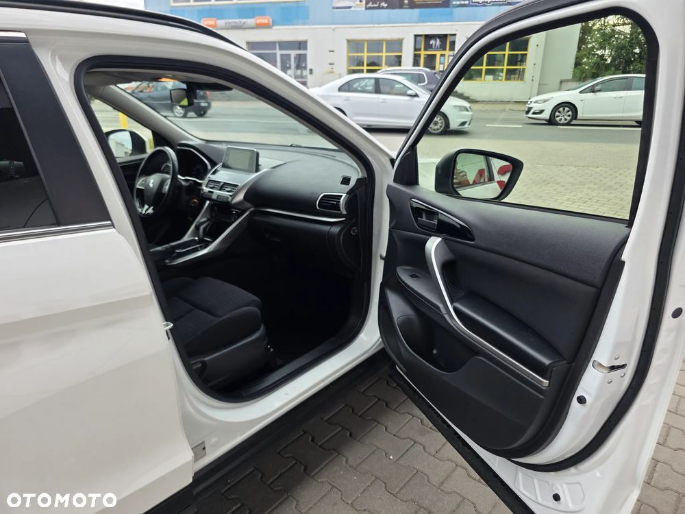 Mitsubishi Eclipse Cross 1.5 T-MIVEC CVT 2WD Spirit - 18