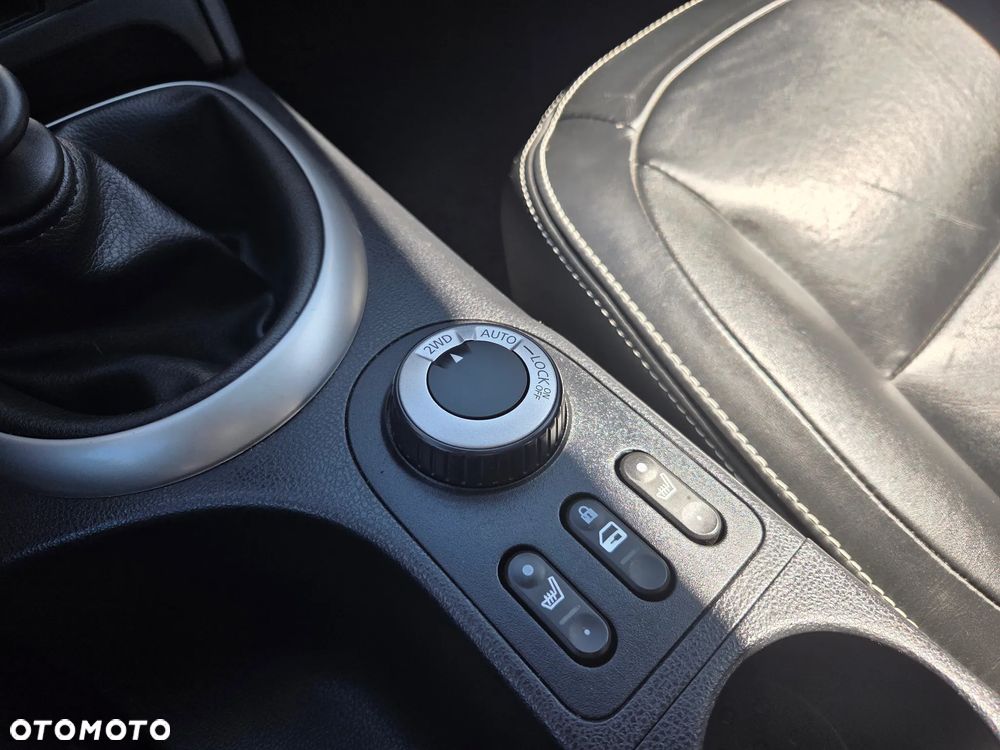 Nissan Qashqai 2.0 4 x 4 tekna - 19