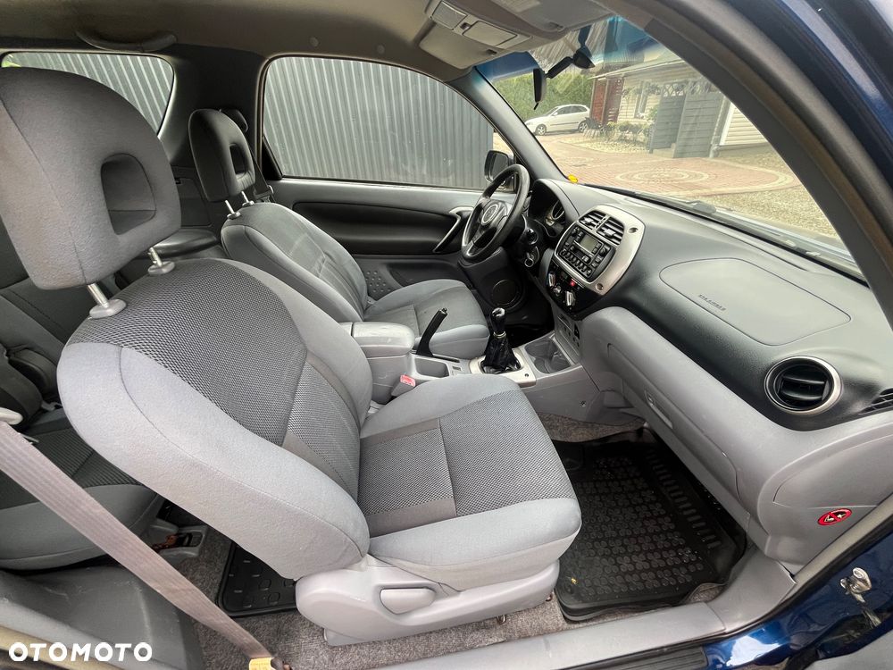 Toyota RAV4 - 30
