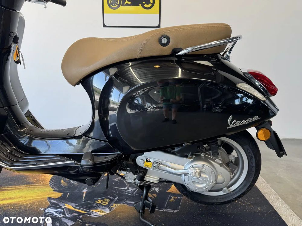 Piaggio Vespa - 24