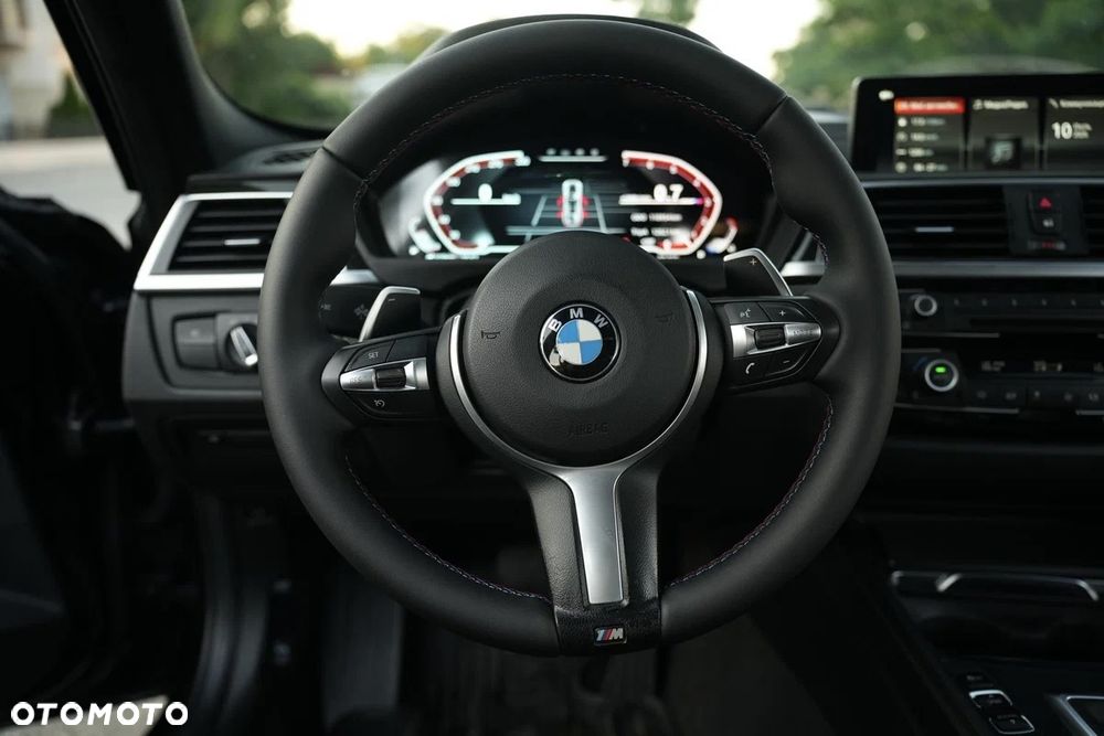 BMW Seria 3 330i xDrive Edition M Sport Shadow - 10