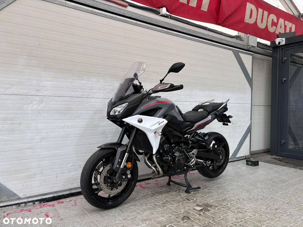 Yamaha MT - 7