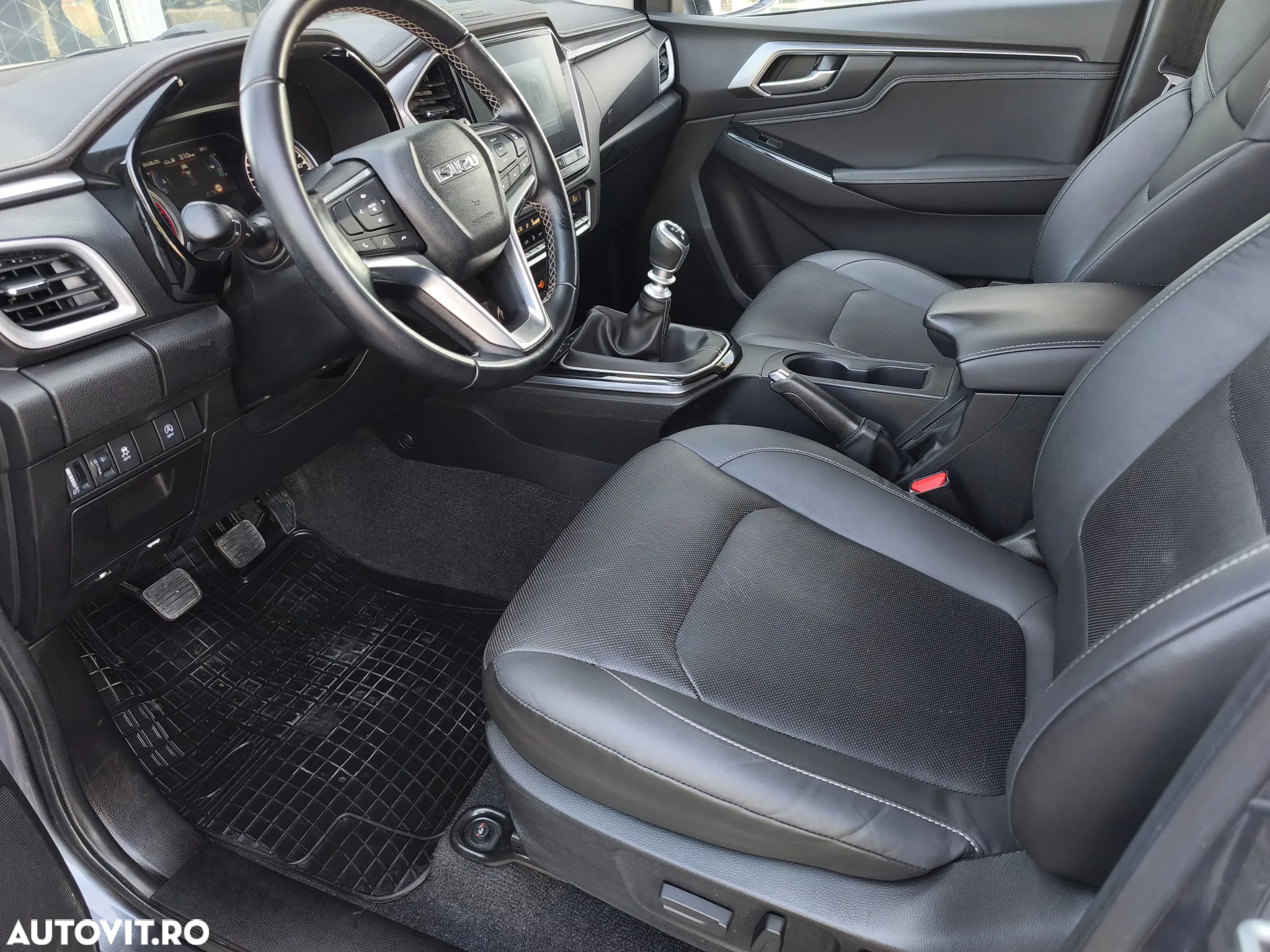 Isuzu D-Max 1.9 DSL 4x4 Double Cab MT Style - 13