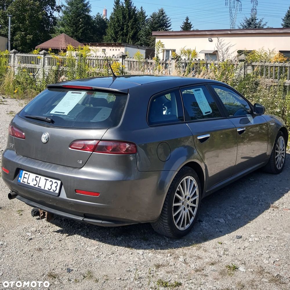 Alfa Romeo 159 1.9 JTDM 16V DPF Q-Tronic - 5
