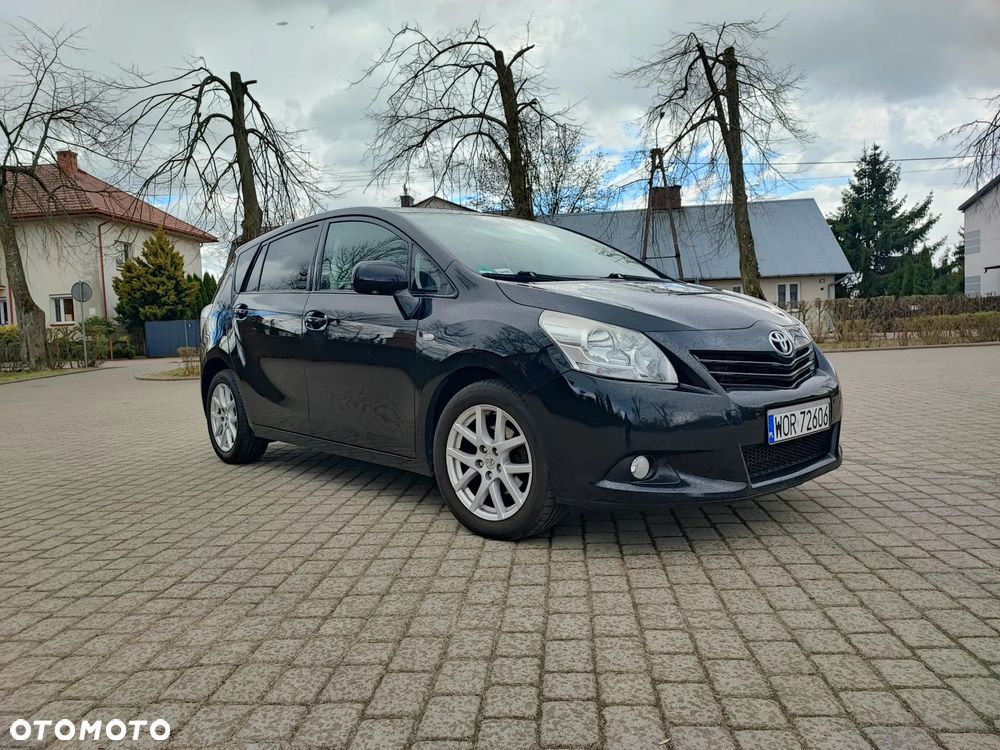Toyota Verso 2.0 D-4D Sol - 2