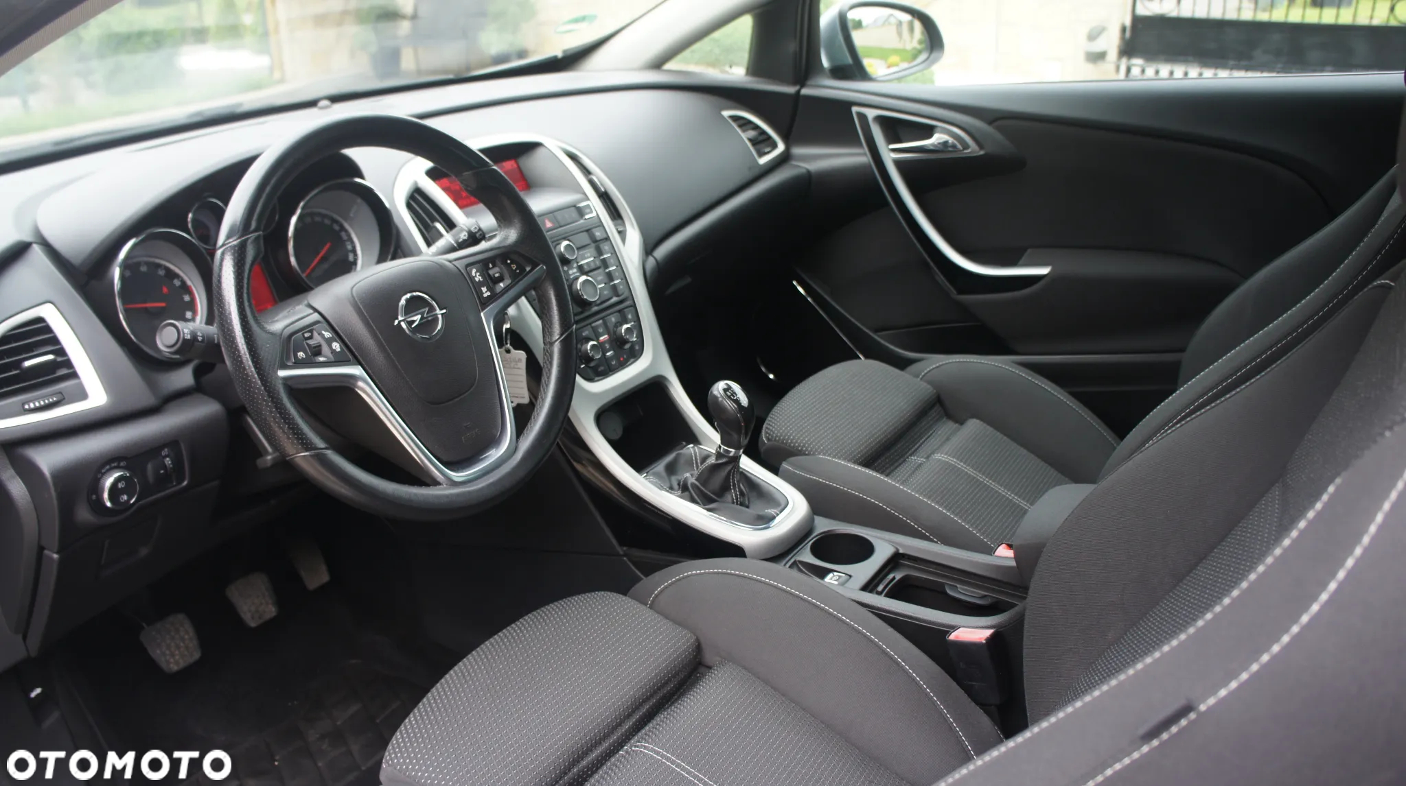 Opel Astra GTC 1.4 Turbo - 14