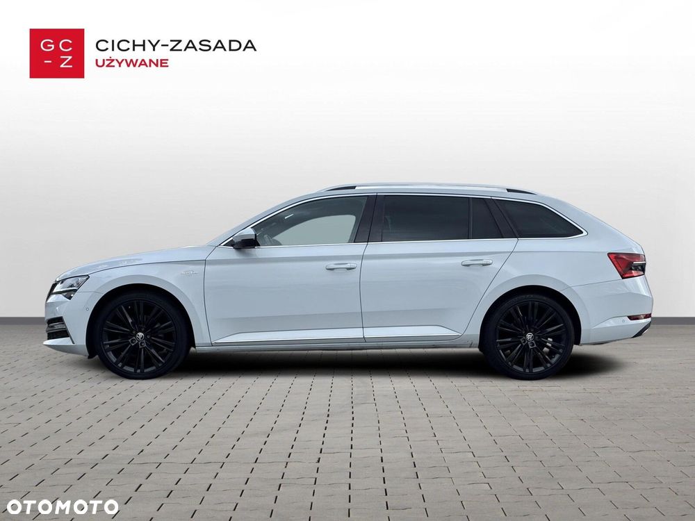 Skoda Superb 2023 photo 2