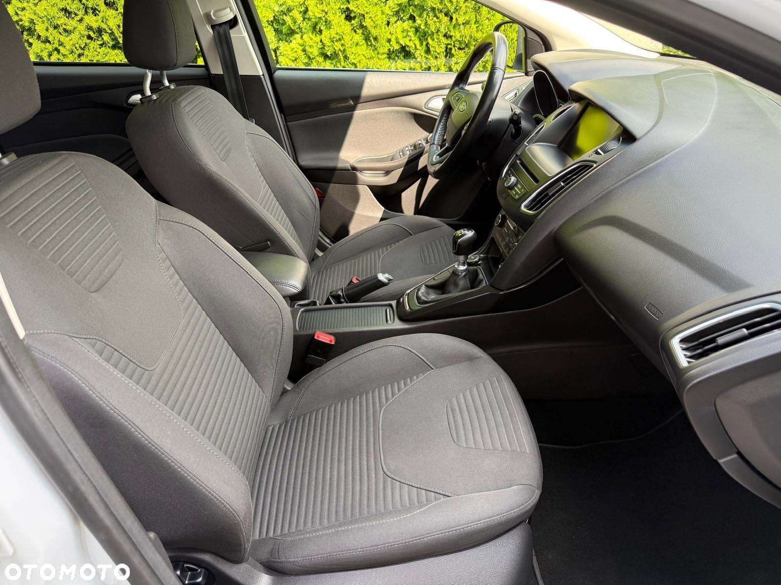 Ford Focus 1.0 EcoBoost Titanium - 11
