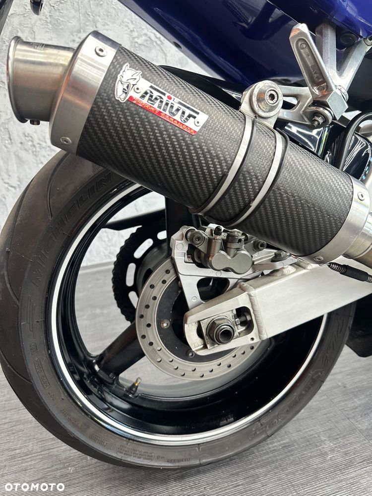 Yamaha R6 - 16