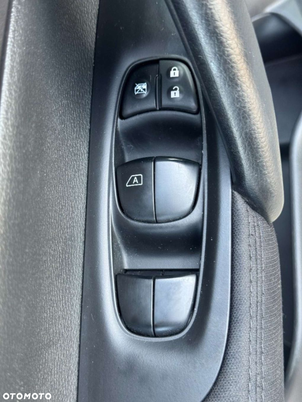 Nissan Qashqai - 22