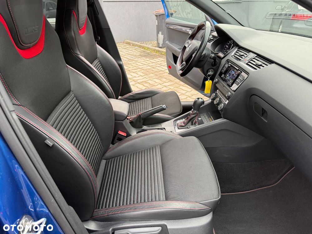 Skoda Octavia 2.0 TDI DSG RS - 19