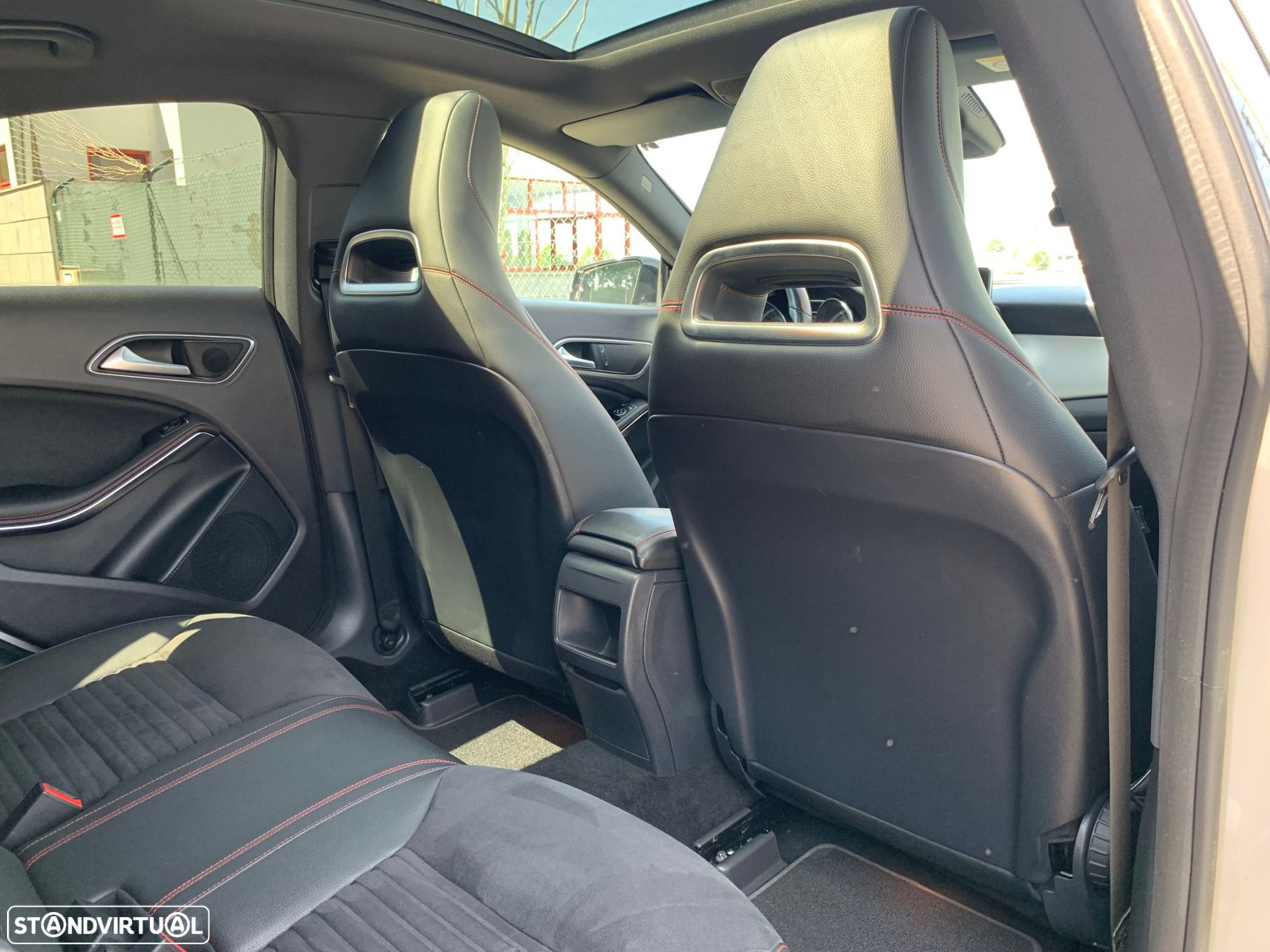 Mercedes-Benz CLA 200 CDi AMG Line - 19