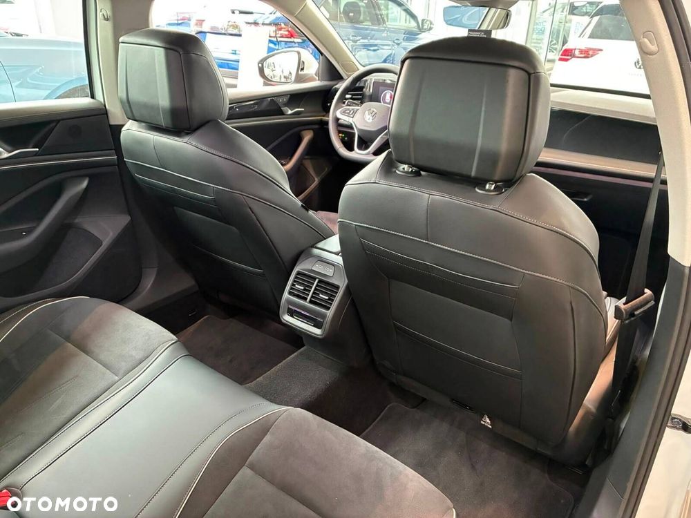 Volkswagen Passat Variant 2.0 TDI SCR Business DSG - 27