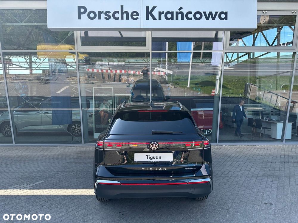 Volkswagen Tiguan - 8