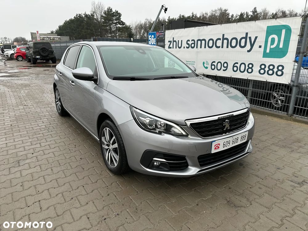 Peugeot 308 - 1