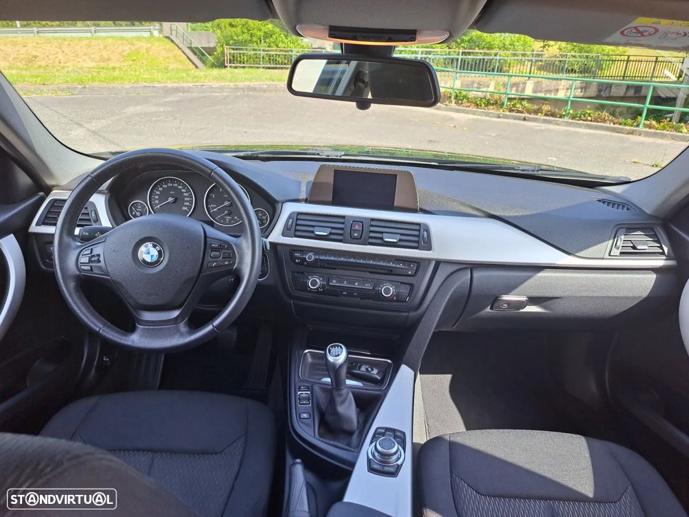 BMW 320 d - 21