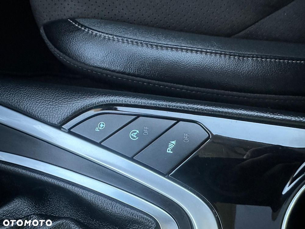 Ford Edge 2.0 TDCi Bi-Turbo 4x4 ST-LINE - 20