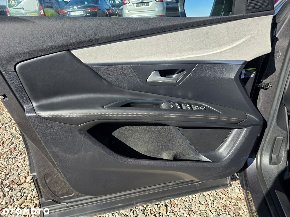 Peugeot 3008 - 21