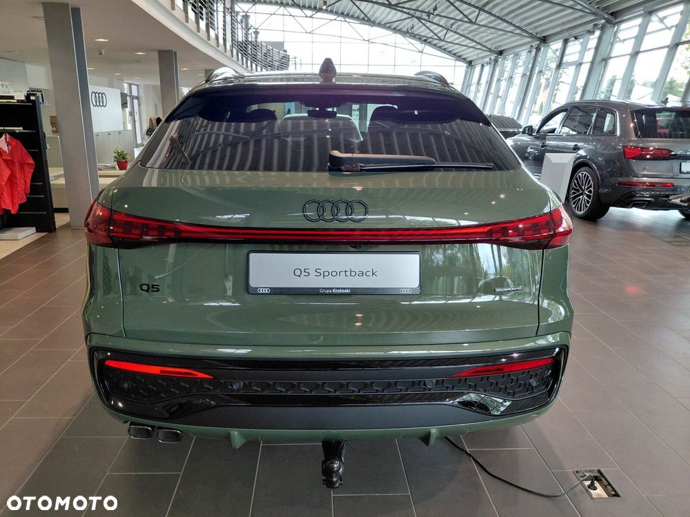 Audi Q5 Sportback - 4