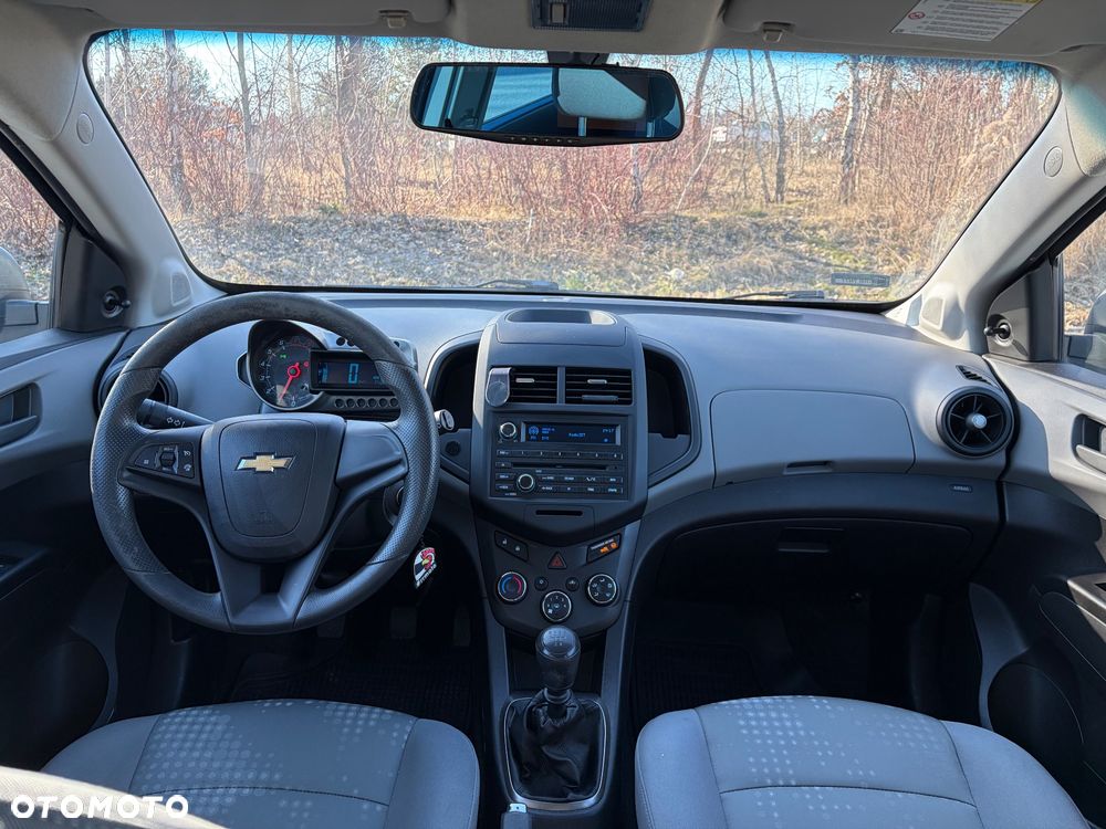 Chevrolet Aveo - 8