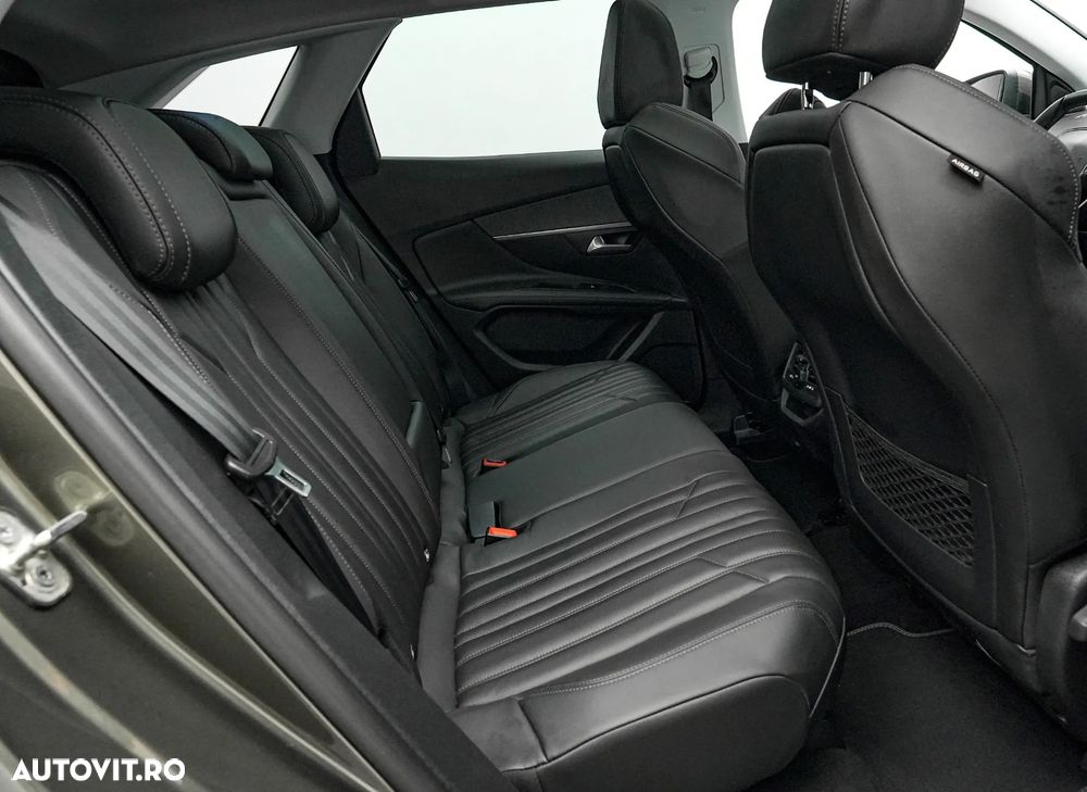 Peugeot 3008 1.5 BlueHDI 130 EAT8 Allure Pack - 18