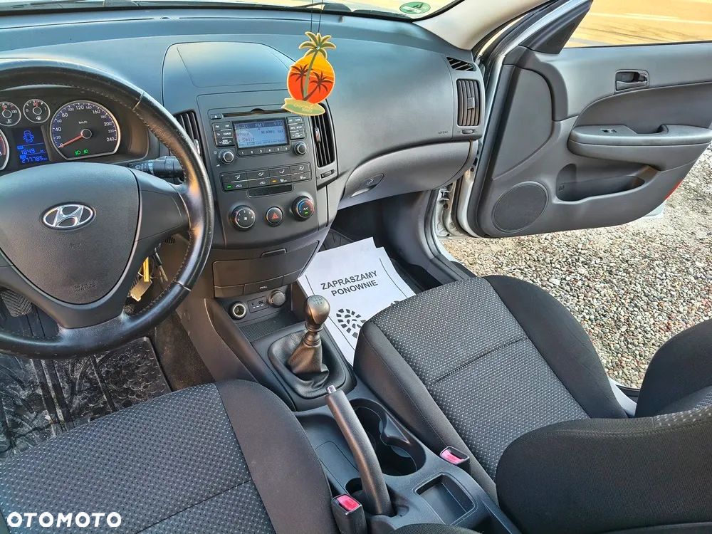 Hyundai i30 1.6 blue Classic - 17