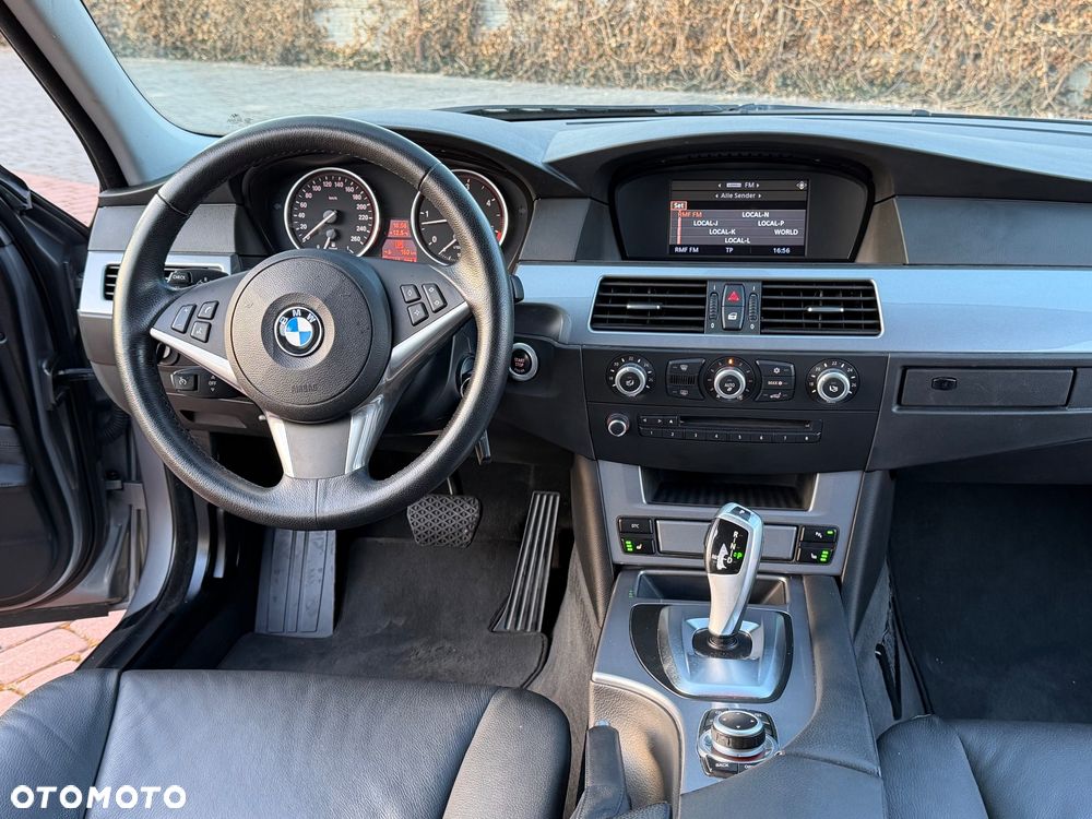 BMW Seria 5 525d Edition Lifestyle - 23