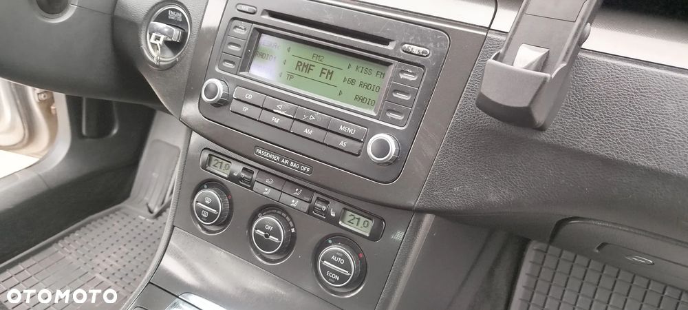 Volkswagen Passat - 7