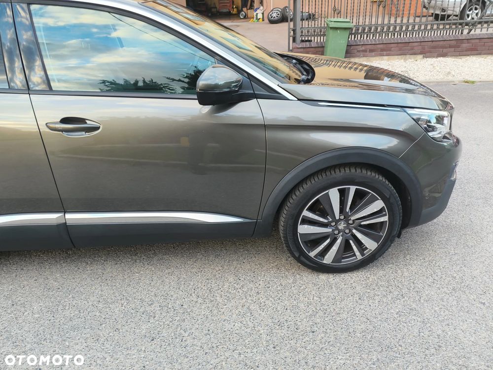 Peugeot 3008 1.2 PureTech Allure S&S - 26