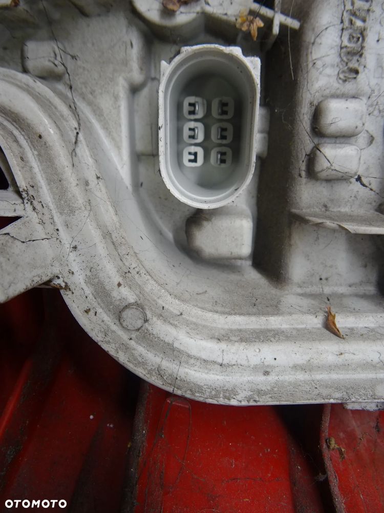 AUDI A3 8P 03-07 2.0 TDI LAMPA TYLNA PRAWY TYŁ 8P0945257 - 9