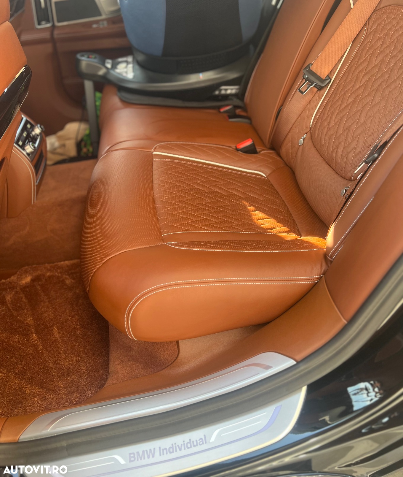 BMW Seria 7 740i - 14