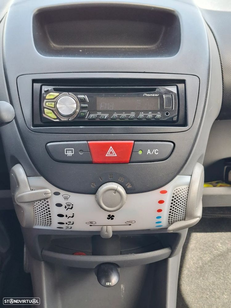 Toyota Aygo Standard - 5