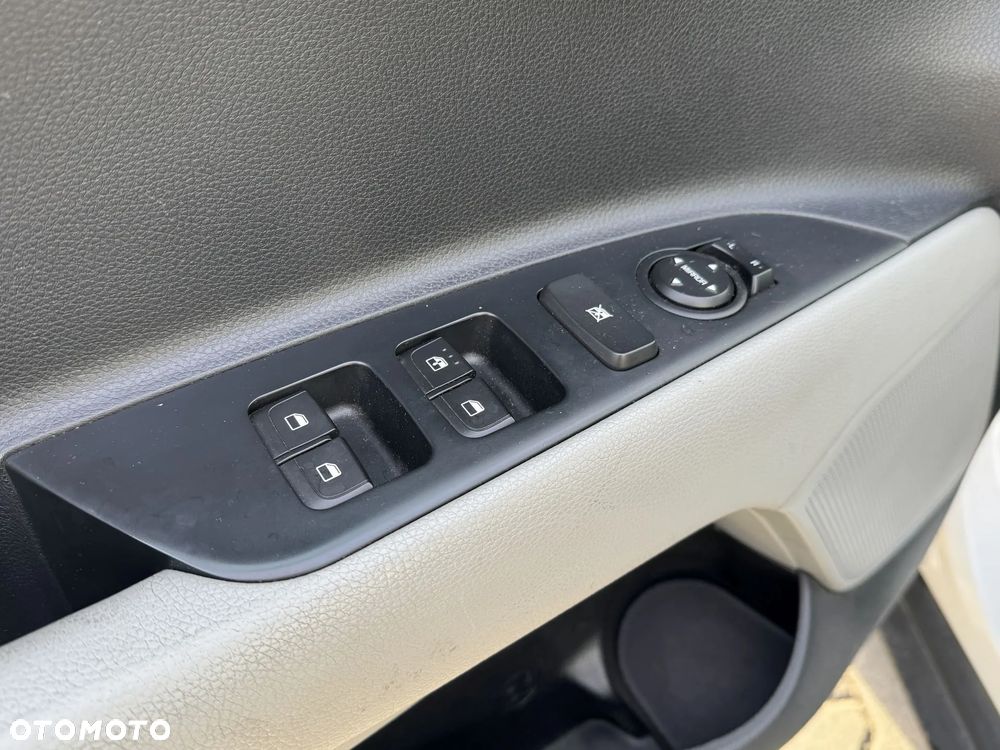 Kia Stonic 1.2 L - 15