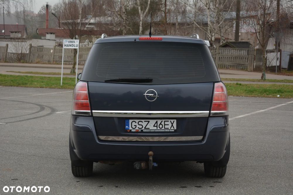 Opel Zafira - 12