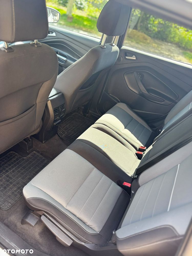 Ford Escape 1.6 EcoBoost AWD SE - 17