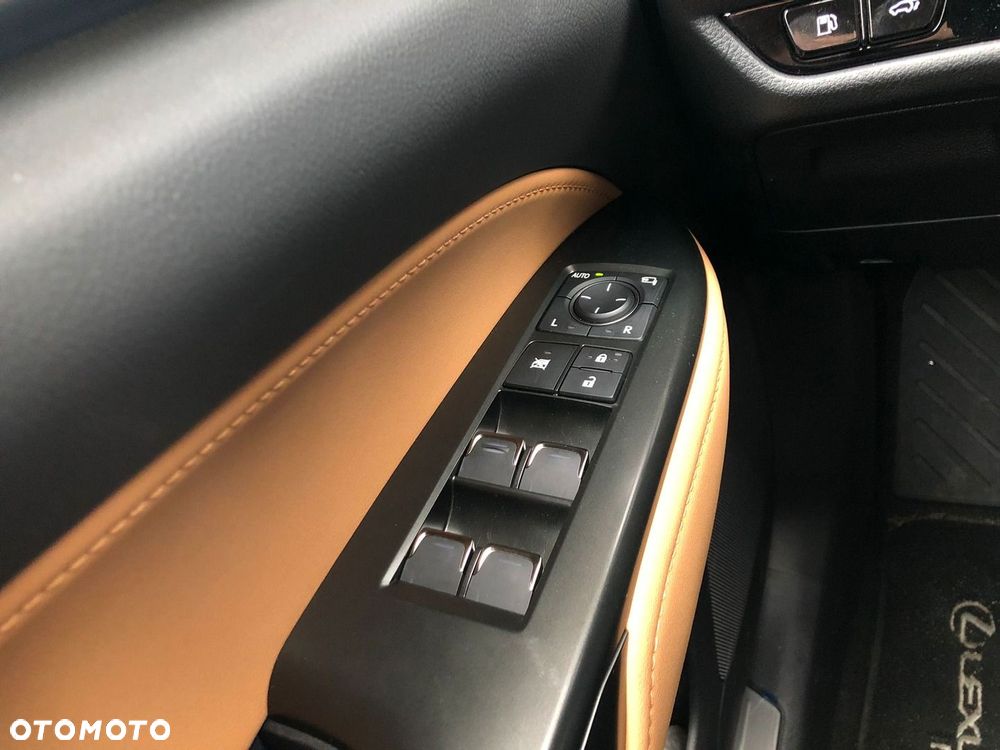 Lexus NX - 40
