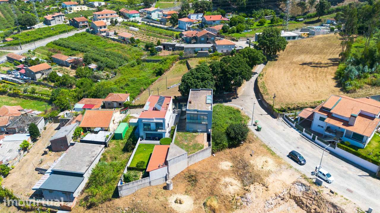 Terreno em Gondomar com projeto aprovado - Grande imagem: 3/35
