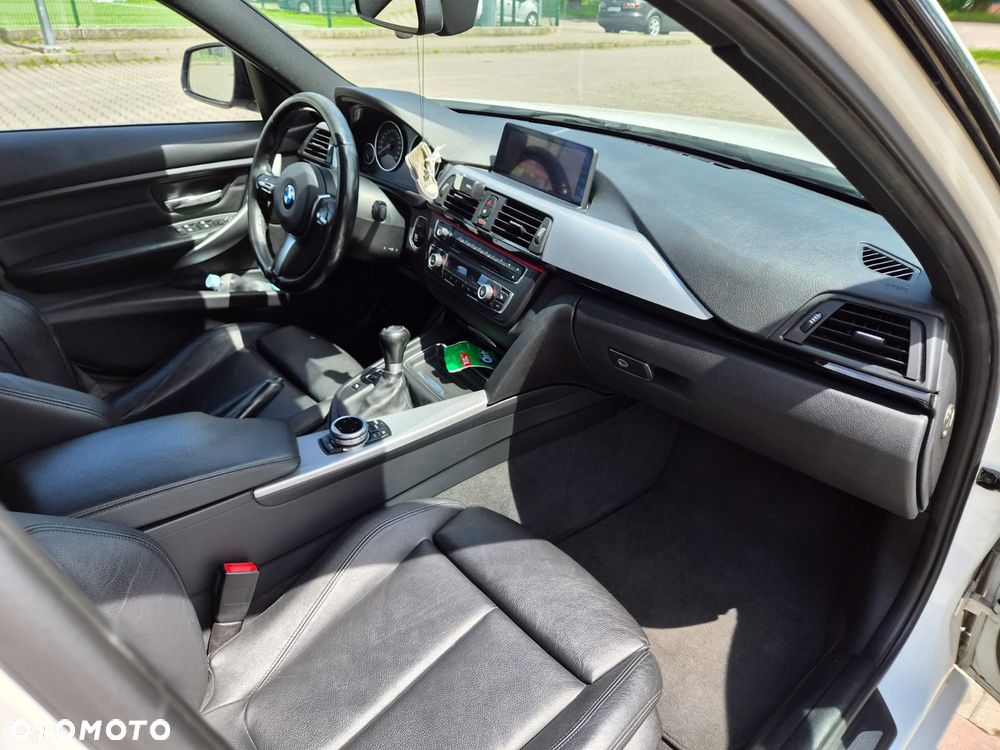 BMW Seria 3 - 24