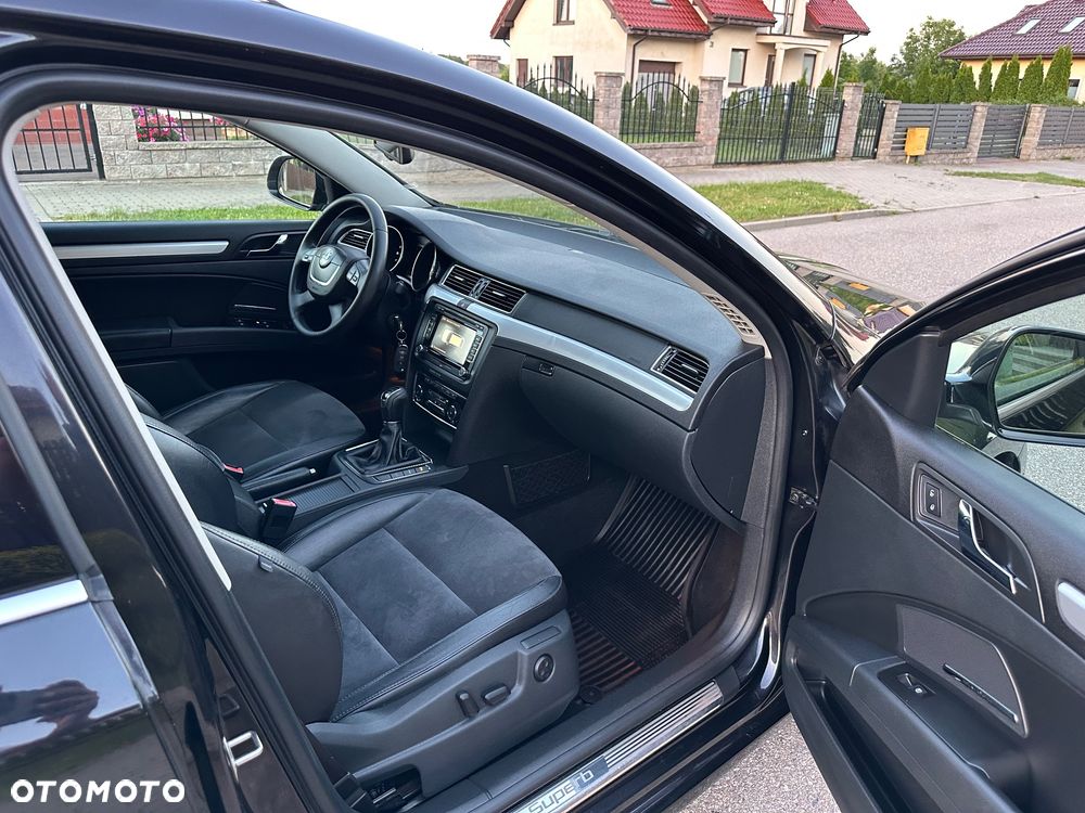 Skoda Superb 2.0 TDI Platinum - 24
