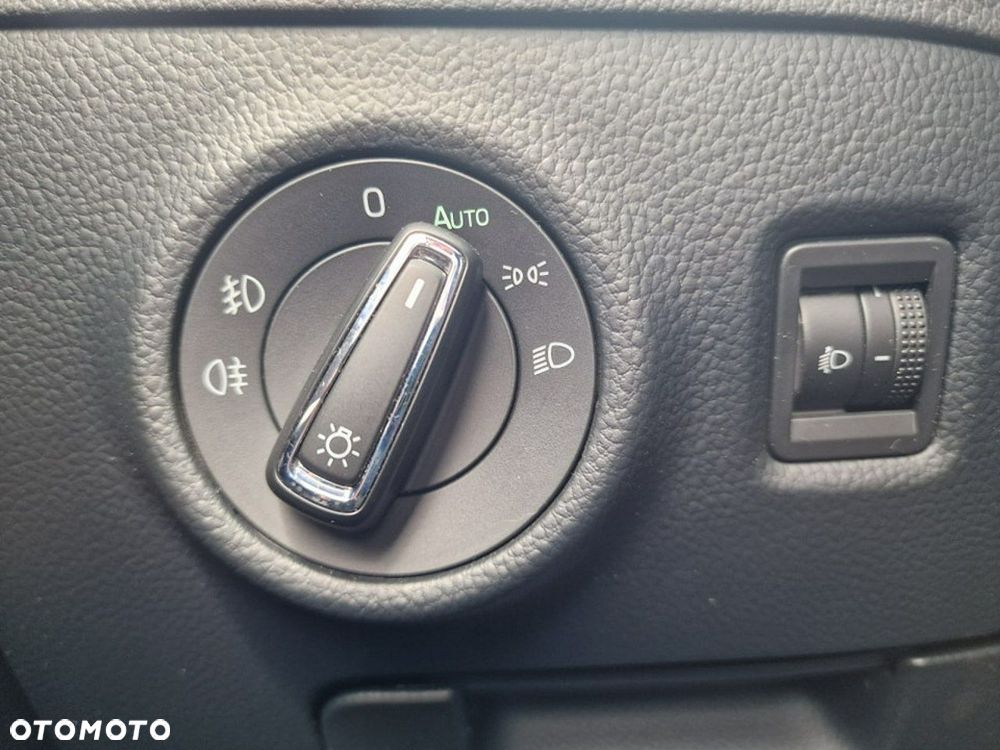 Skoda Superb 2.0 TDI Ambition - 13